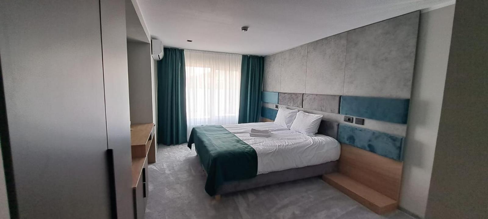 Hotel Plutitor Lebada Bicaz Eksteriør billede